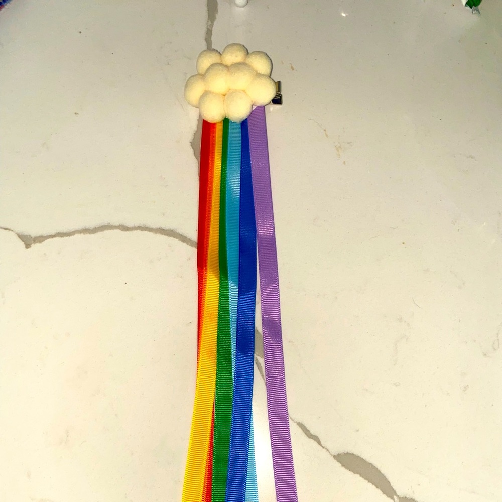 Cloud hair clip